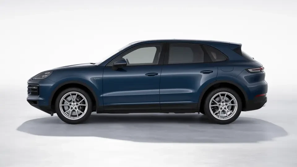 2026 Porsche 9Y0/9Y3 Cayenne - Image 15 of 31