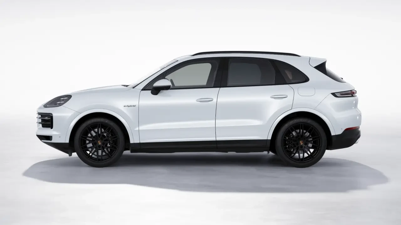 2026 Porsche 9Y0/9Y3 Cayenne - Image 16 of 31