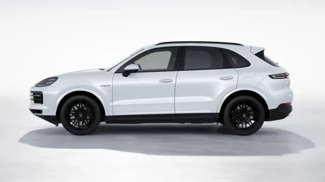 2026 Porsche 9Y0/9Y3 Cayenne - Image 14 of 31