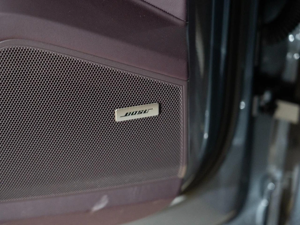 2026 Porsche 9Y0/9Y3 Cayenne - Image 18 of 30