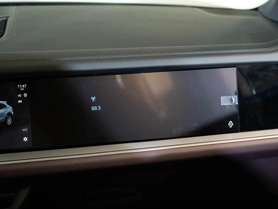2026 Porsche 9Y0/9Y3 Cayenne - Image 27 of 30