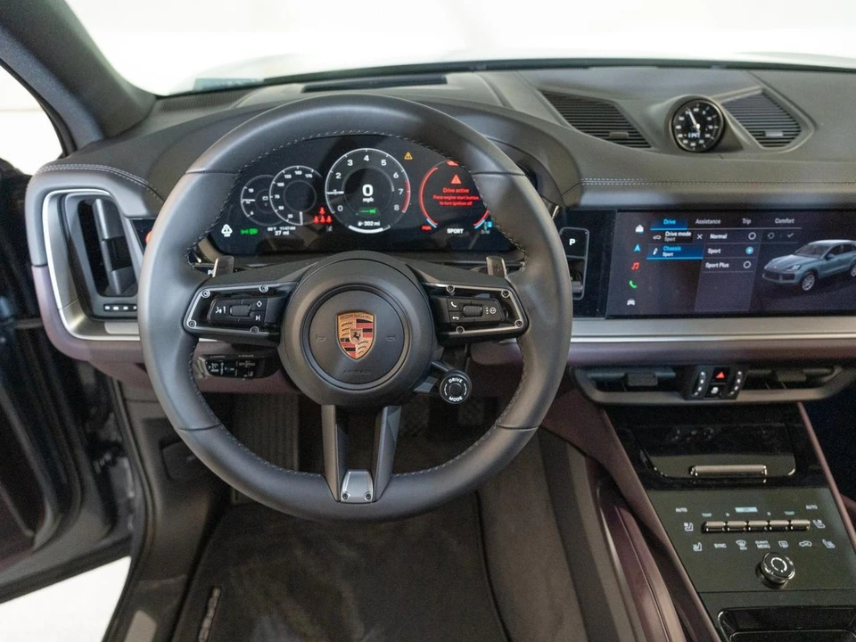 2026 Porsche 9Y0/9Y3 Cayenne - Image 29 of 30