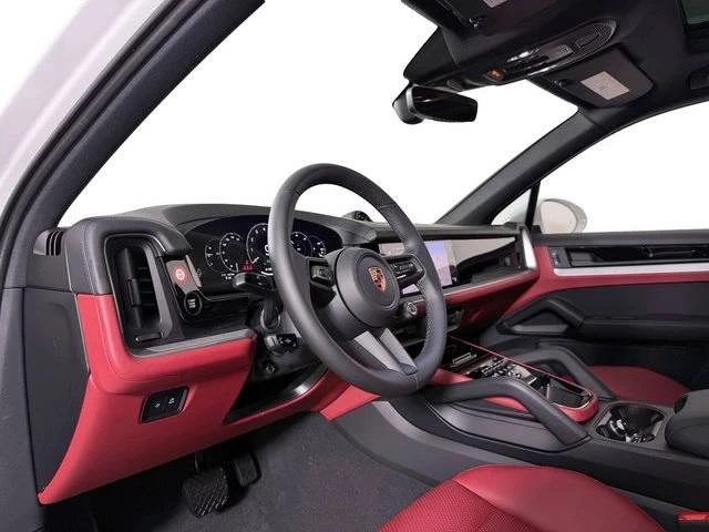 2026 Porsche 9Y0/9Y3 Cayenne - Image 4 of 5
