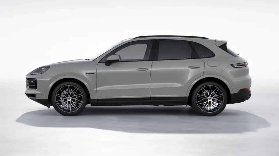 2026 Porsche 9Y0/9Y3 Cayenne - Image 15 of 31