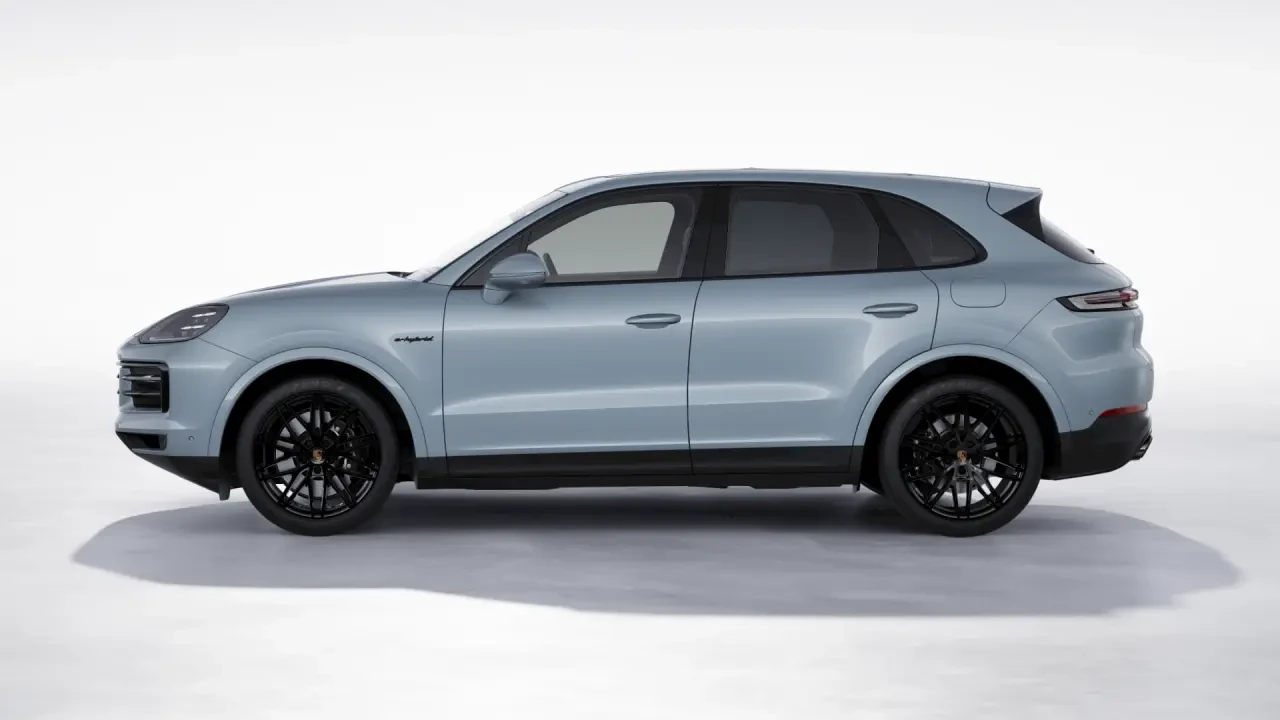 2026 Porsche 9Y0/9Y3 Cayenne - Image 16 of 30