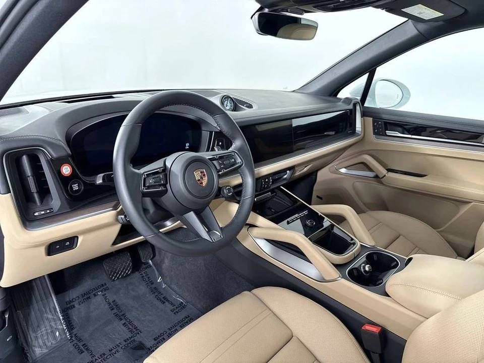 2026 Porsche 9Y0/9Y3 Cayenne - Image 4 of 5