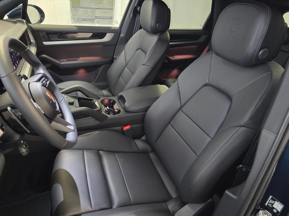 2026 Porsche 9Y0/9Y3 Cayenne - Image 5 of 5