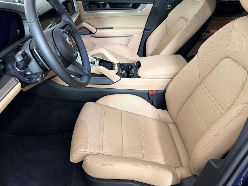 2026 Porsche 9Y0/9Y3 Cayenne - Image 5 of 5