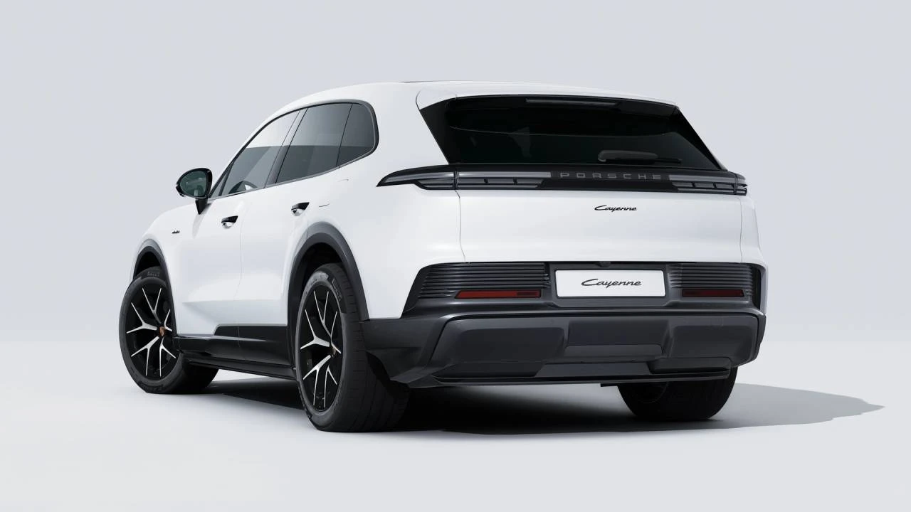 2026 Porsche 9Y0/9Y3 Cayenne - Image 3 of 14