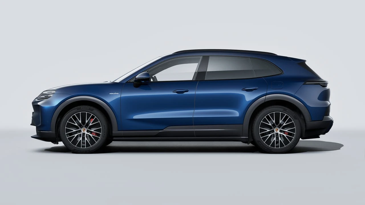 2026 Porsche 9Y0/9Y3 Cayenne - Image 2 of 14