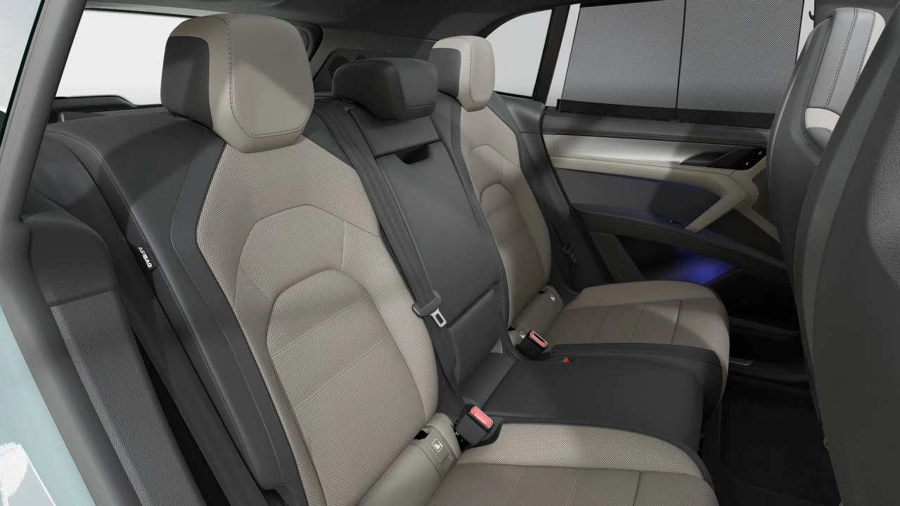 2026 Porsche 9Y0/9Y3 Cayenne - Image 13 of 14
