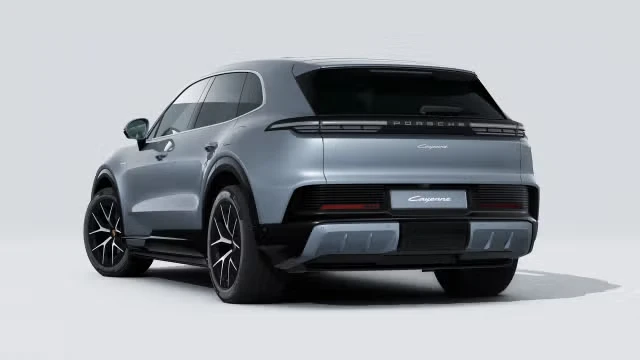 2026 Porsche 9Y0/9Y3 Cayenne - Image 18 of 30