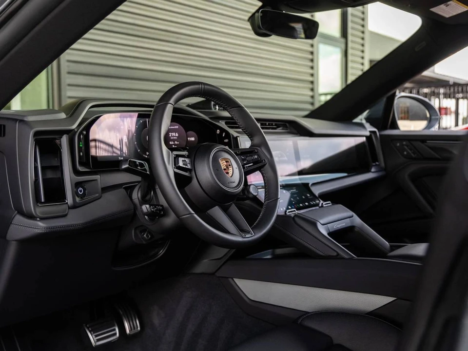 2026 Porsche Cayenne - Image 4 of 5