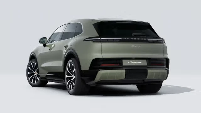 2026 Porsche 9Y0/9Y3 Cayenne - Image 18 of 31