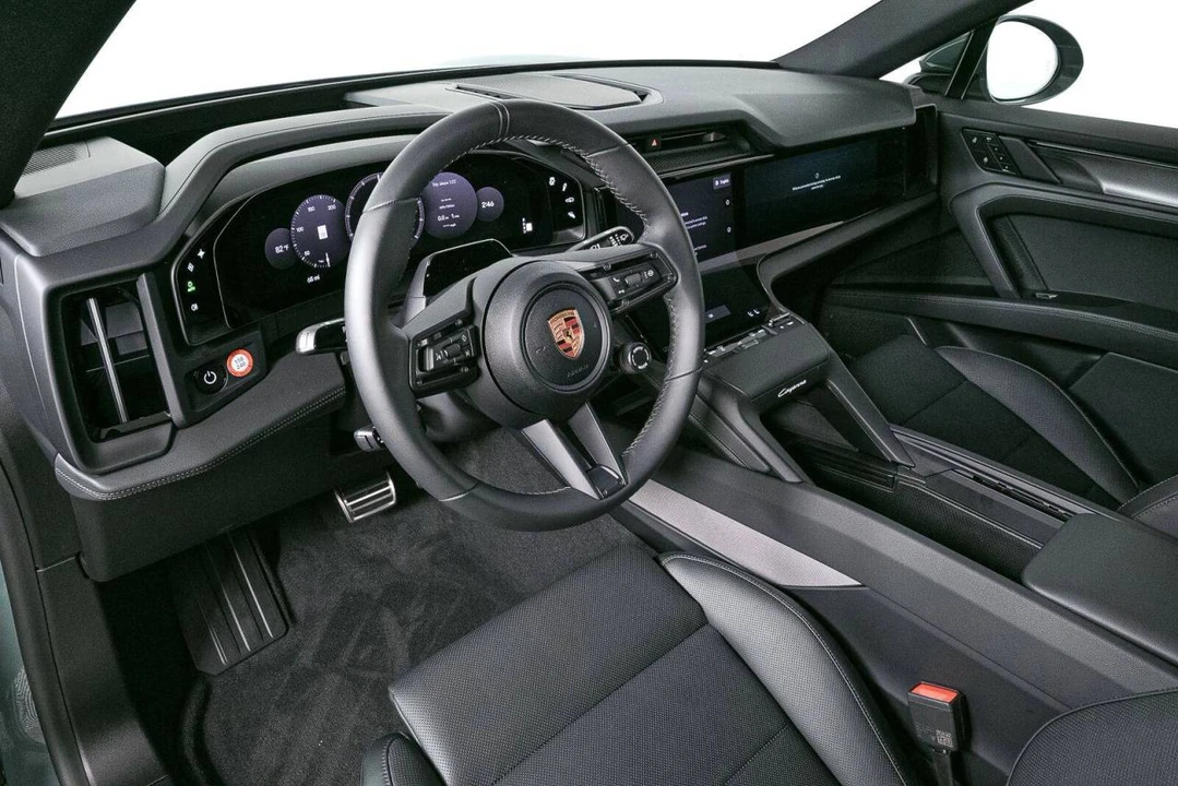 2026 Porsche Cayenne - Image 4 of 4