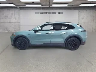 2026 Porsche 9Y0/9Y3 Cayenne - Image 13 of 31