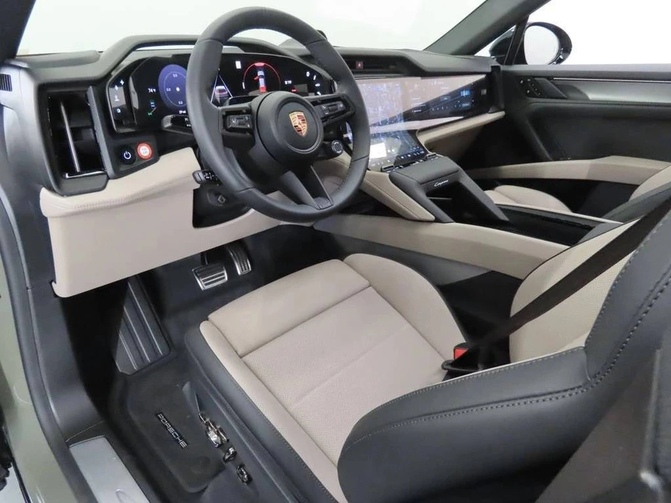 2026 Porsche 9Y0/9Y3 Cayenne - Image 4 of 5
