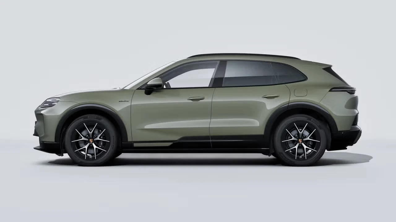 2026 Porsche 9Y0/9Y3 Cayenne - Image 12 of 31