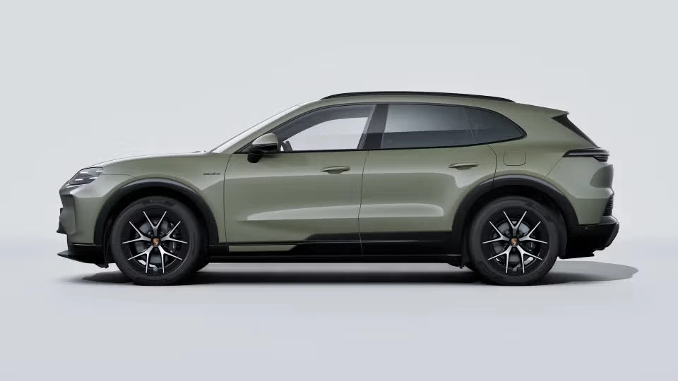 2026 Porsche 9Y0/9Y3 Cayenne - Image 11 of 31