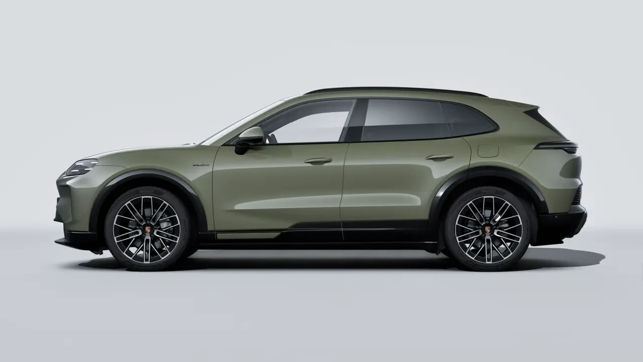 2026 Porsche 9Y0/9Y3 Cayenne - Image 16 of 31