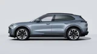 2026 Porsche 9Y0/9Y3 Cayenne - Image 13 of 31