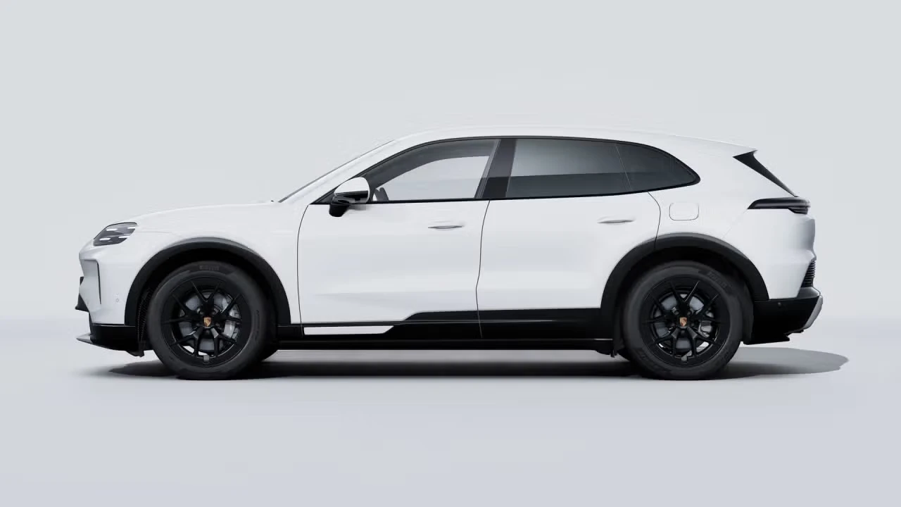 2026 Porsche 9Y0/9Y3 Cayenne - Image 12 of 30
