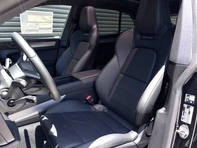 2026 Porsche 9Y0/9Y3 Cayenne - Image 5 of 5