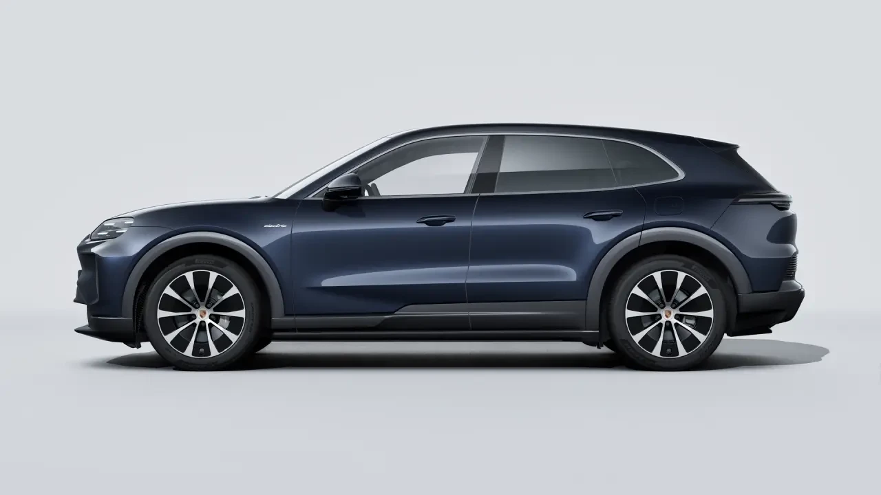 2026 Porsche 9Y0/9Y3 Cayenne - Image 16 of 31