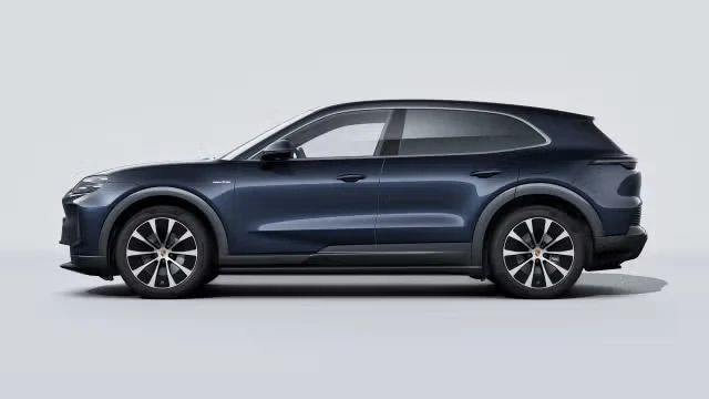 2026 Porsche 9Y0/9Y3 Cayenne - Image 10 of 31