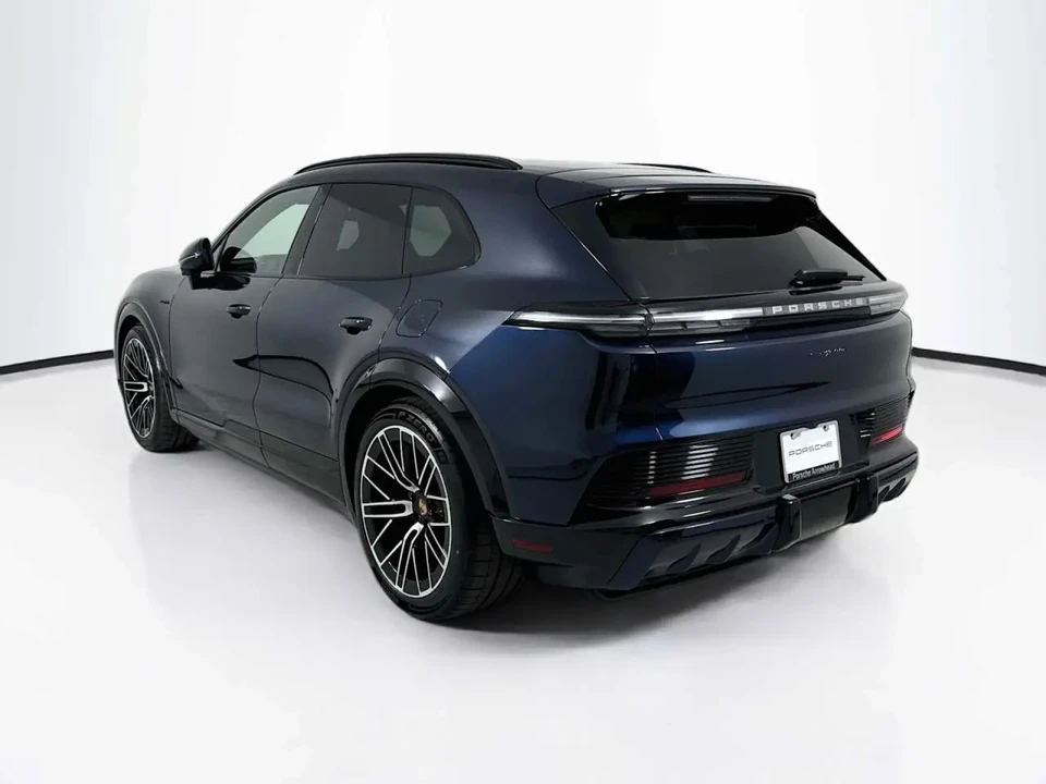 2026 Porsche 9Y0/9Y3 Cayenne - Image 24 of 31