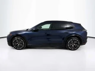2026 Porsche 9Y0/9Y3 Cayenne - Image 9 of 31
