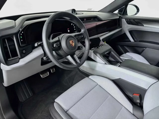 2026 Porsche 9Y0/9Y3 Cayenne - Image 26 of 31