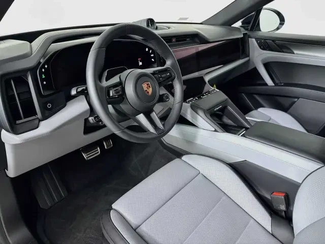 2026 Porsche 9Y0/9Y3 Cayenne - Image 30 of 31