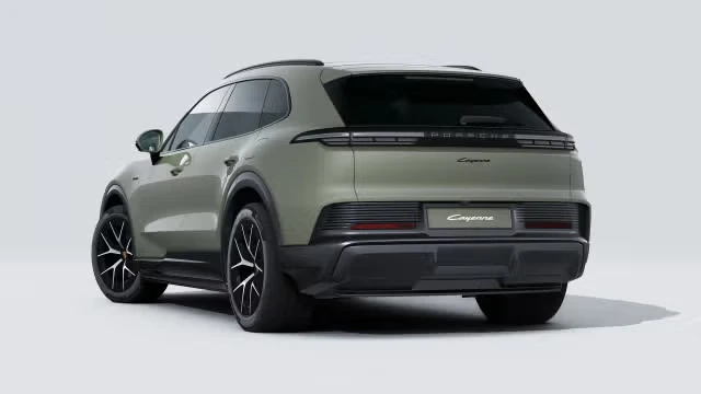 2026 Porsche 9Y0/9Y3 Cayenne - Image 18 of 31