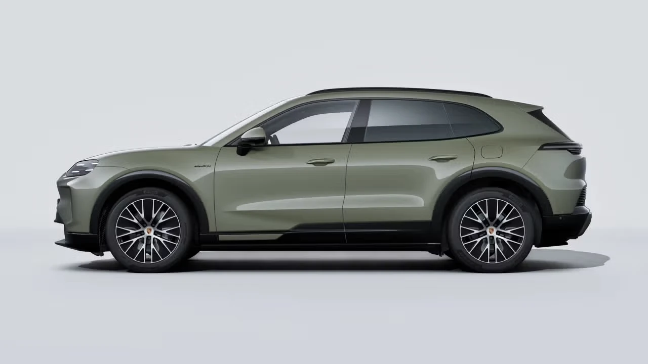 2026 Porsche 9Y0/9Y3 Cayenne - Image 12 of 31