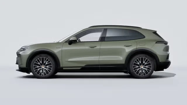 2026 Porsche 9Y0/9Y3 Cayenne - Image 10 of 31