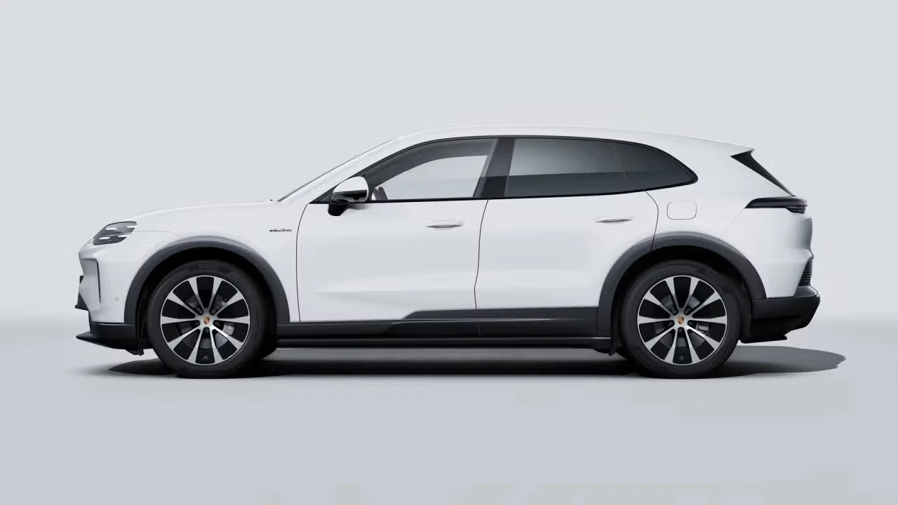 2026 Porsche 9Y0/9Y3 Cayenne - Image 12 of 31