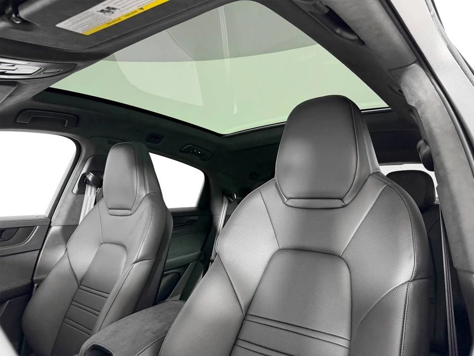 2026 Porsche 9Y0/9Y3 Cayenne GTS - Image 5 of 5