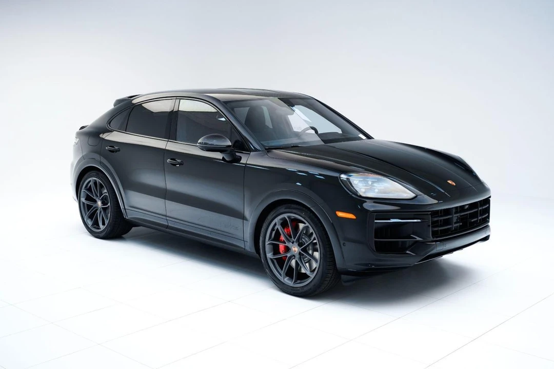 2026 Porsche - Image 7 of 31