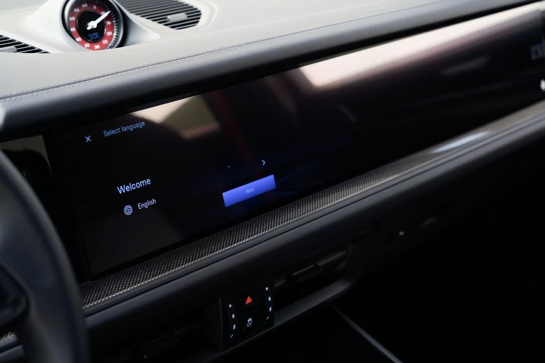 2026 Porsche - Image 24 of 31