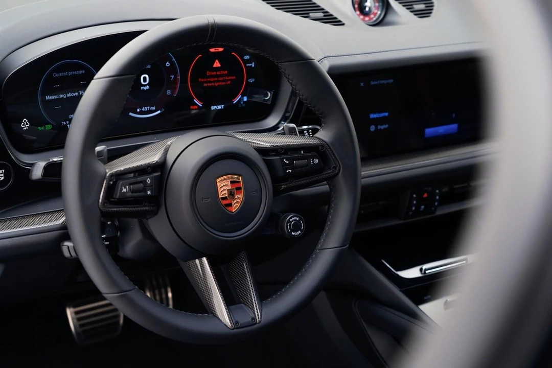 2026 Porsche - Image 19 of 31