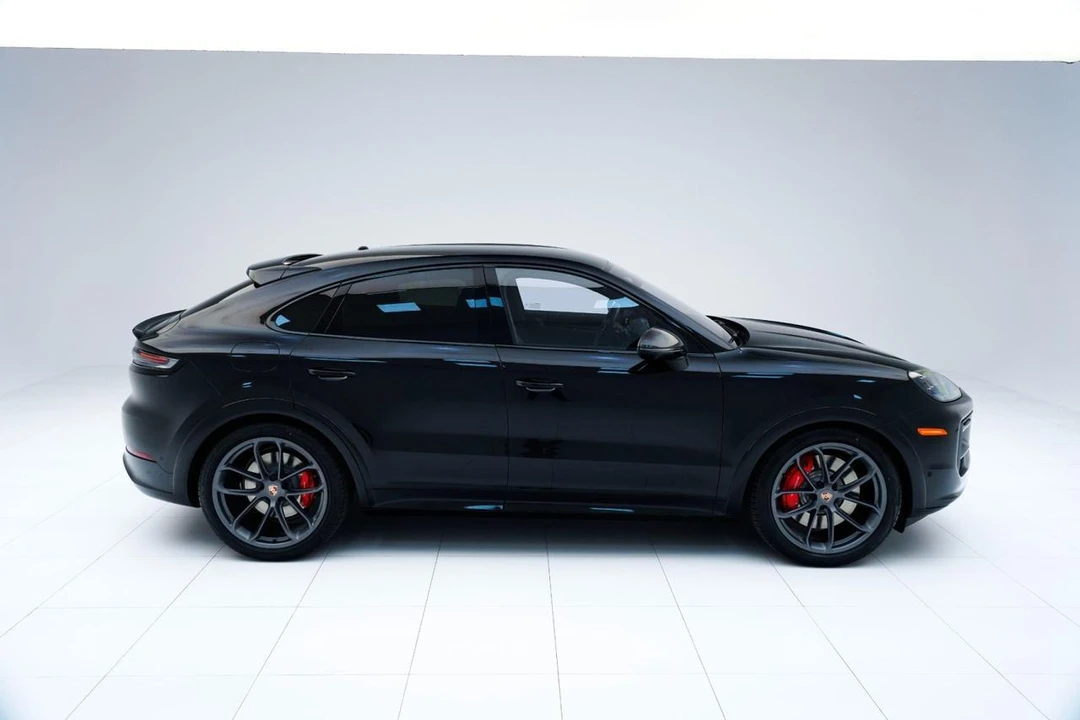 2026 Porsche - Image 8 of 31