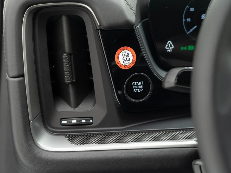 2026 Porsche 9Y0/9Y3 Cayenne GTS - Image 29 of 31