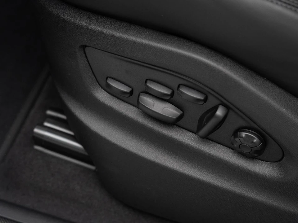 2026 Porsche 9Y0/9Y3 Cayenne GTS - Image 16 of 31