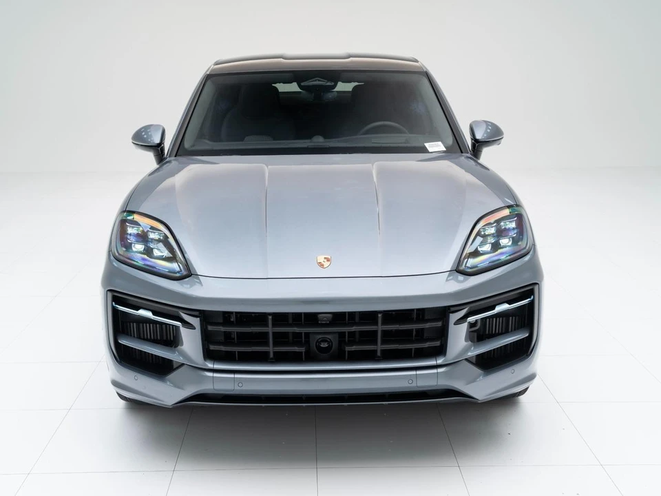 2026 Porsche 9Y0/9Y3 Cayenne GTS - Image 6 of 31