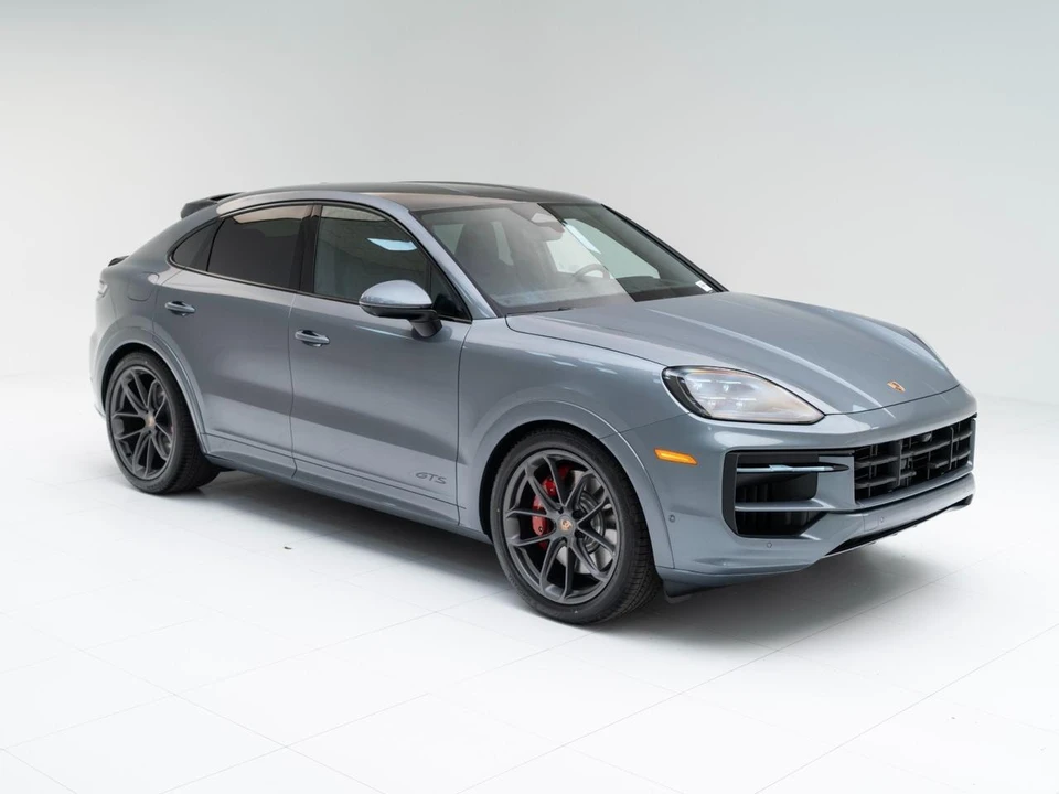 2026 Porsche 9Y0/9Y3 Cayenne GTS - Image 7 of 31