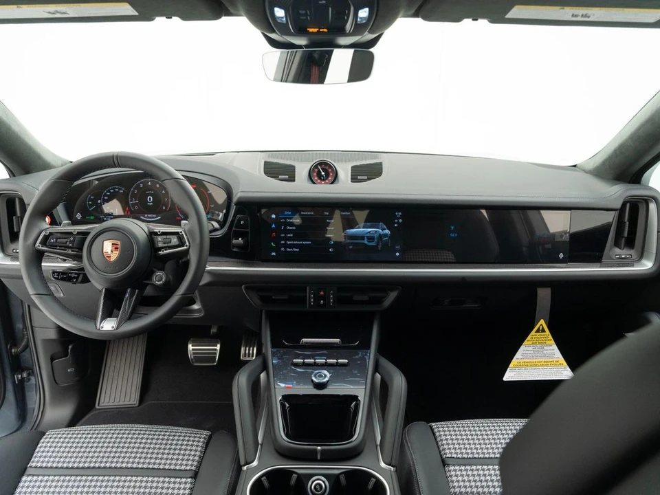 2026 Porsche 9Y0/9Y3 Cayenne GTS - Image 31 of 31
