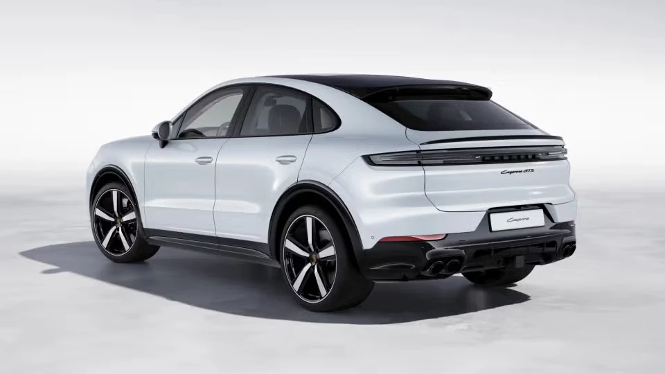 2026 Porsche 9Y0/9Y3 Cayenne GTS - Image 19 of 30