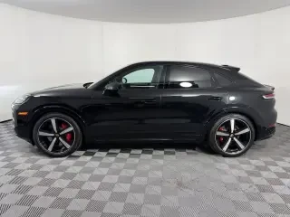2026 Porsche 9Y0/9Y3 Cayenne GTS - Image 13 of 31