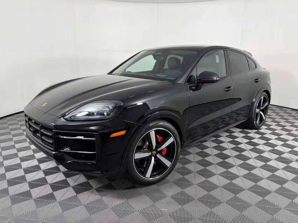 2026 Porsche 9Y0/9Y3 Cayenne GTS - Image 3 of 31